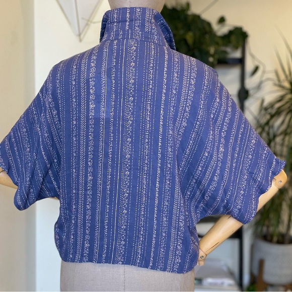 Sadie & Safe Button Down Crop Top - Size S - Picture 7 of 7